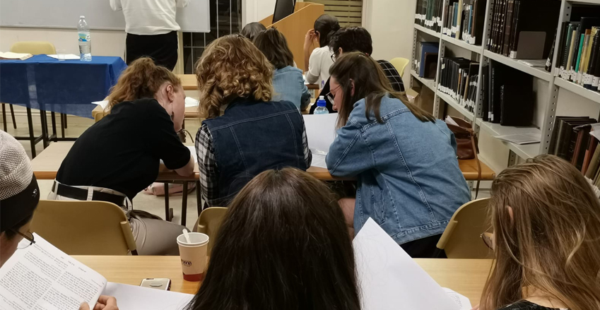 תואר שני בעבודה עם נוער בסיכון במכללת הרצוג