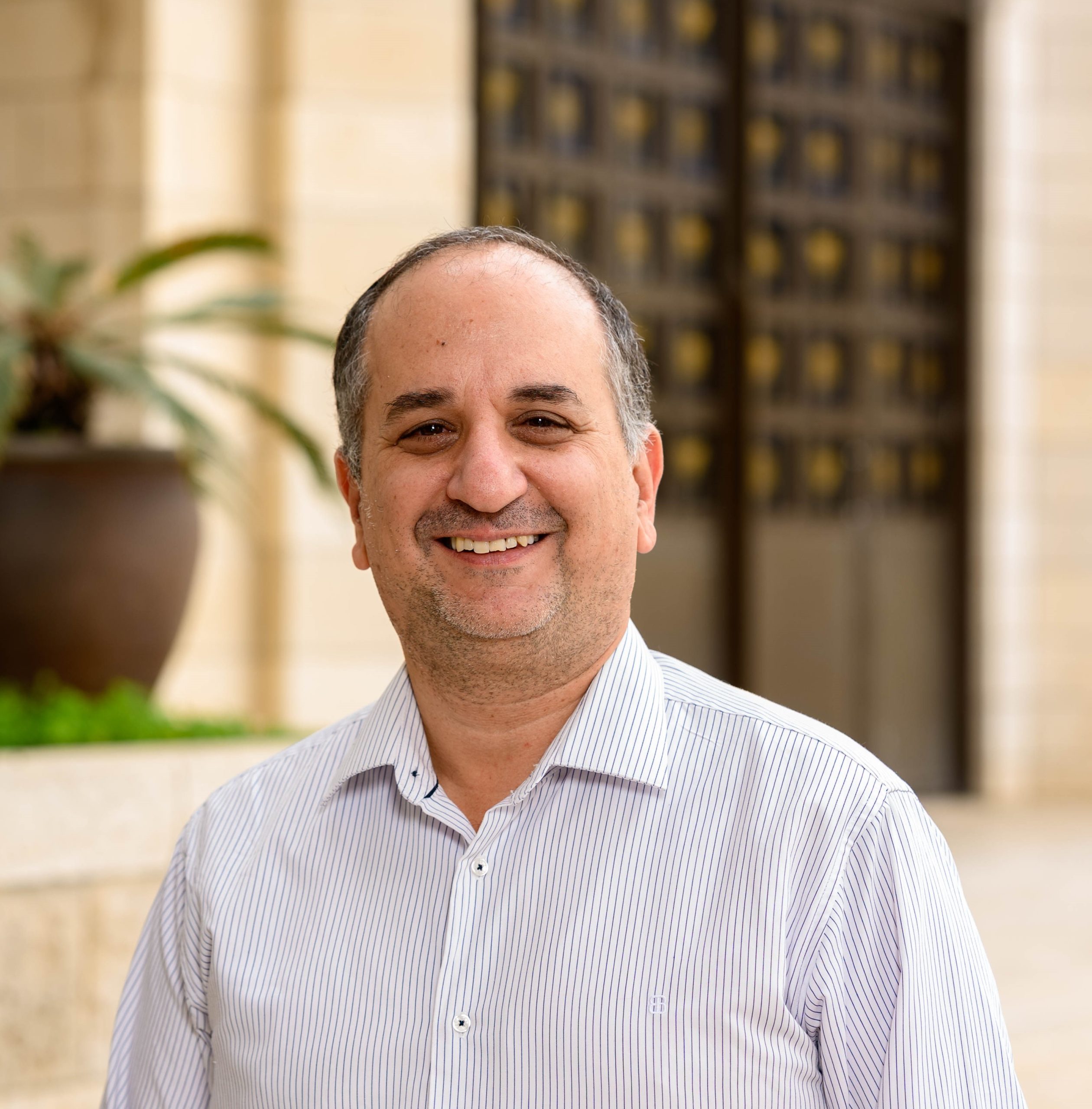 ד"ר עדיאל כהן הוא מרצה בתואר בתנ"ך במכללת הרצוג