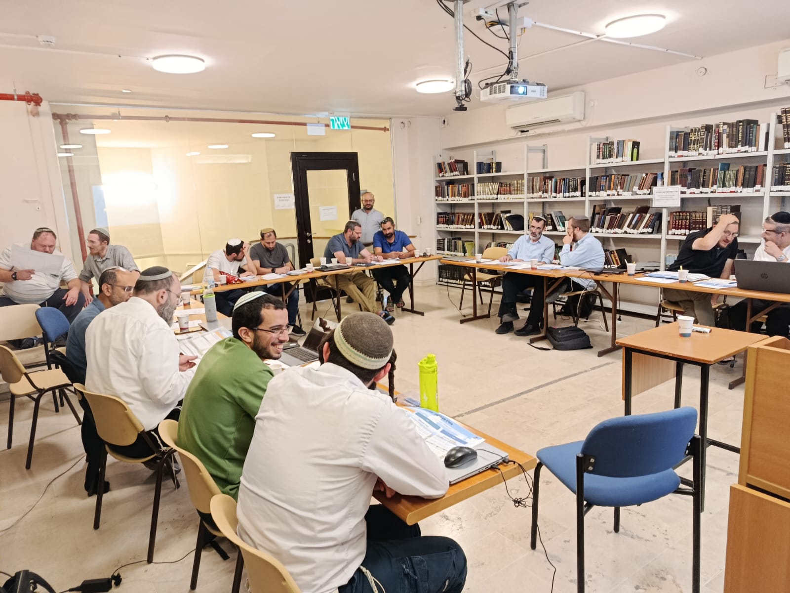 תמונת בית מדרש בתואר השני